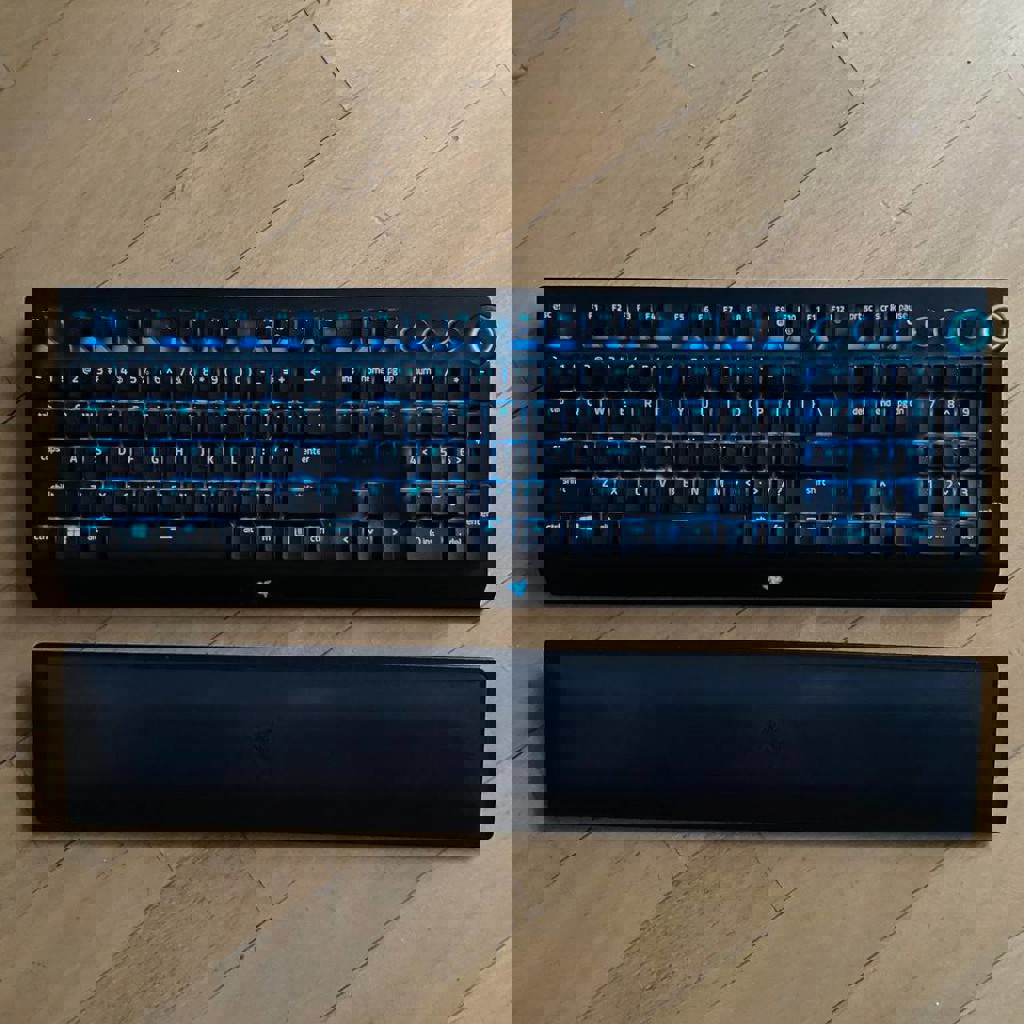 Механическая игровая клавиатура Razer BlackWidow V3 Pro