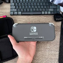 Nintendo Switch Lite - фото 2
