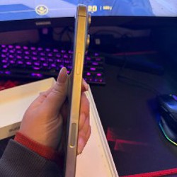 Apple iPhone 16 Pro Max 256GB — Natural Titanium - фото 4