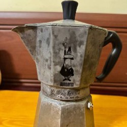 Гейзерная кофеварка Bigletti Moka Express - фото 3