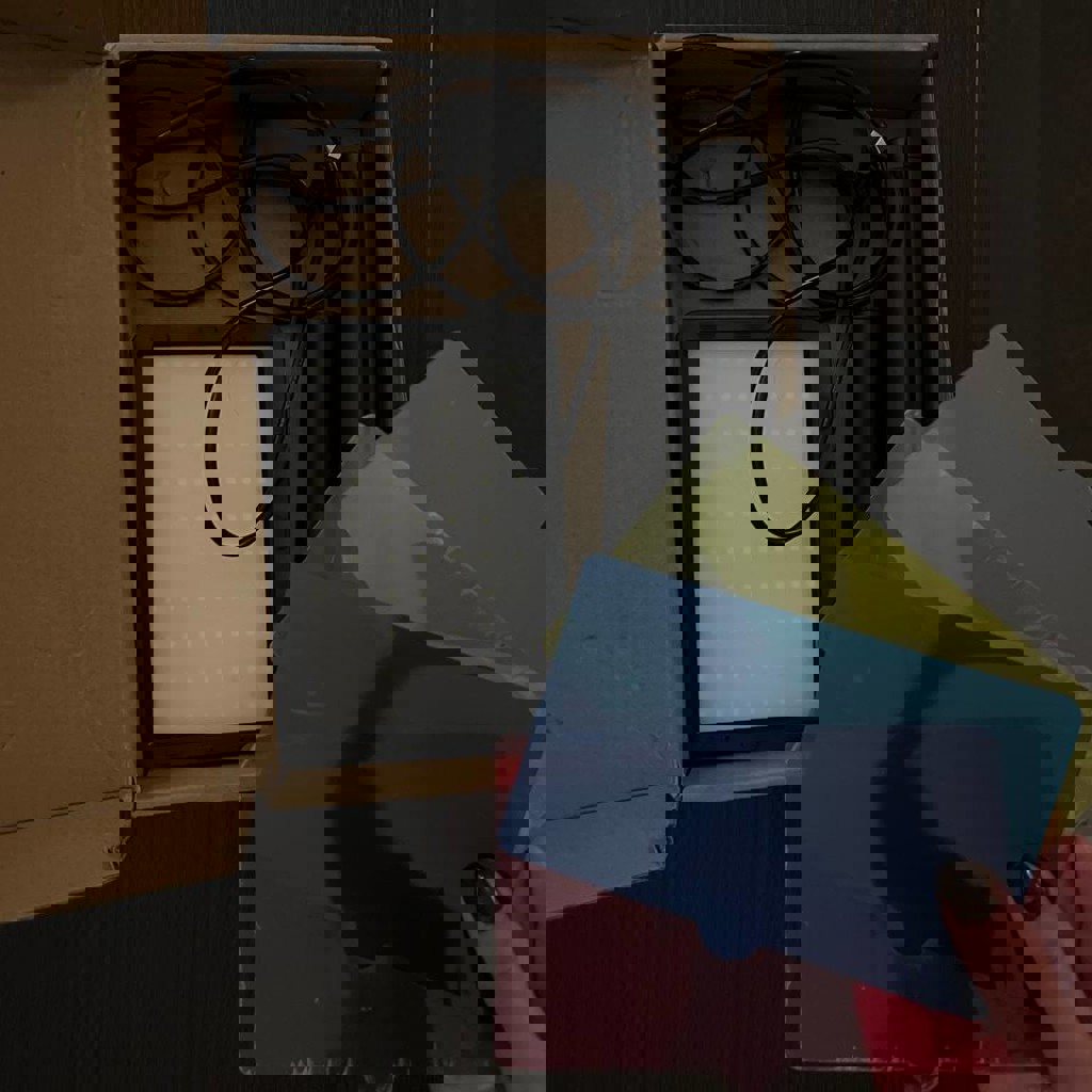 Чехол на айфон 16