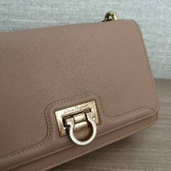 Сумка Salvatore Ferragamo - фото 5