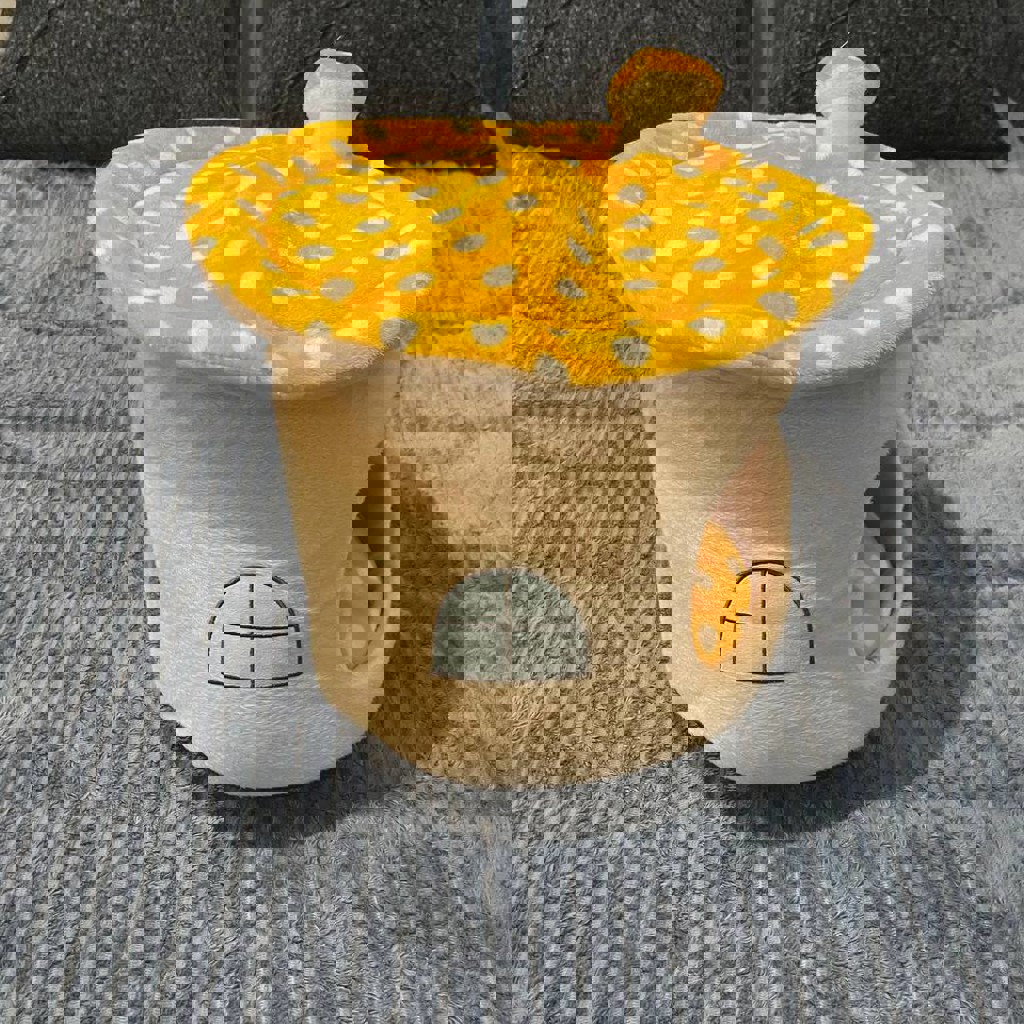 Домик для котика или маленькой собачки