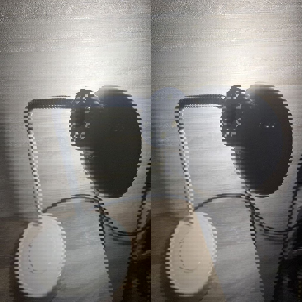 Настольная лампа