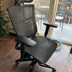 Игровой Монитор Samsung 27' 2k VA 144hz - фото 2