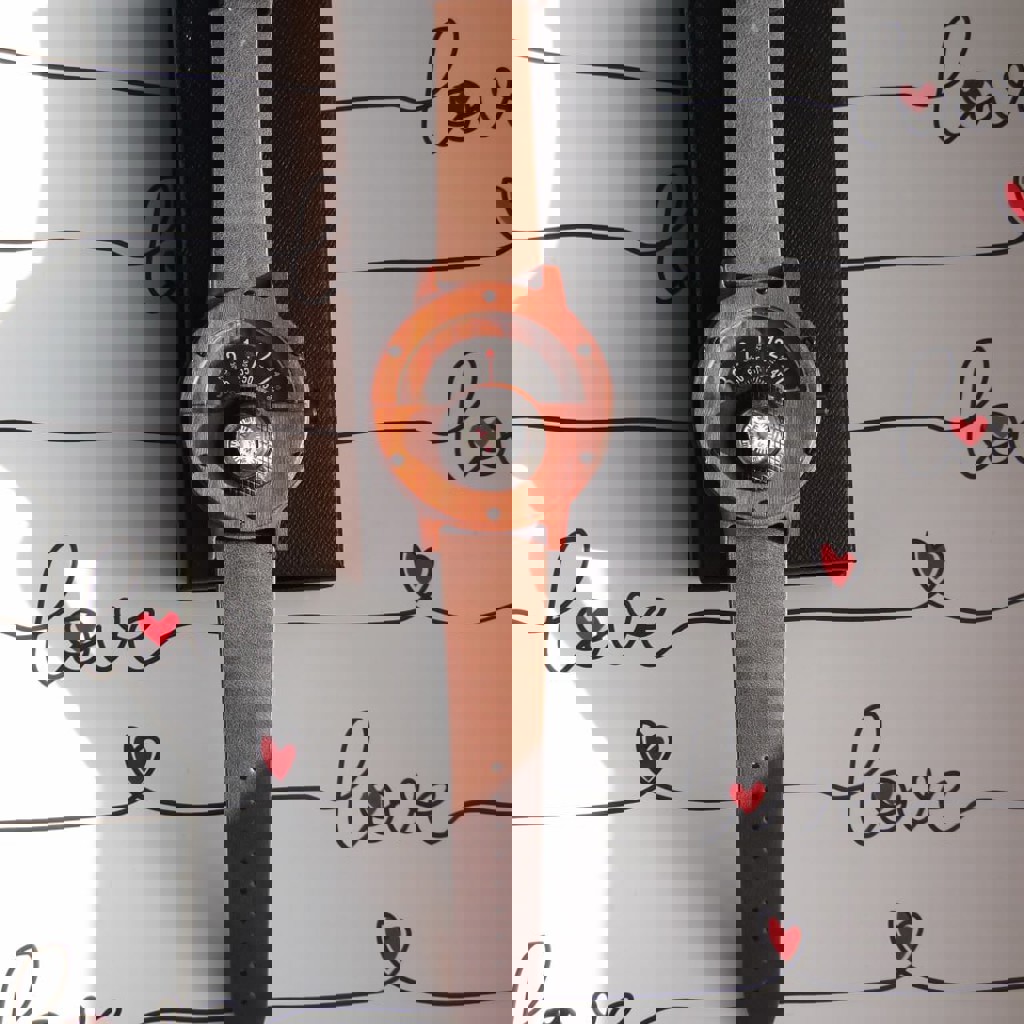 Часы с компасом