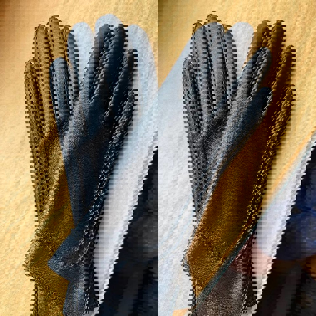 Женские перчатки