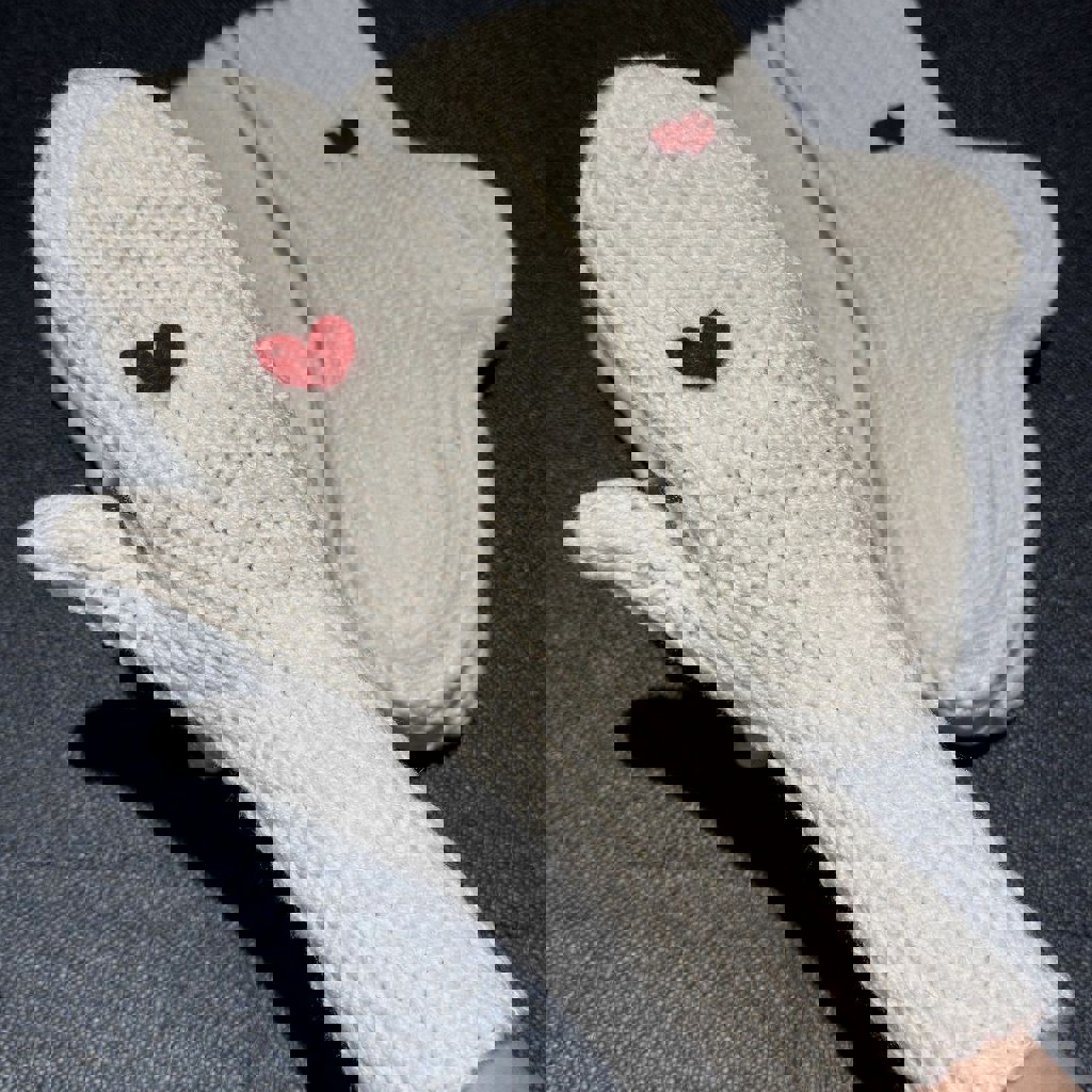 Носки и варежки ручной работы