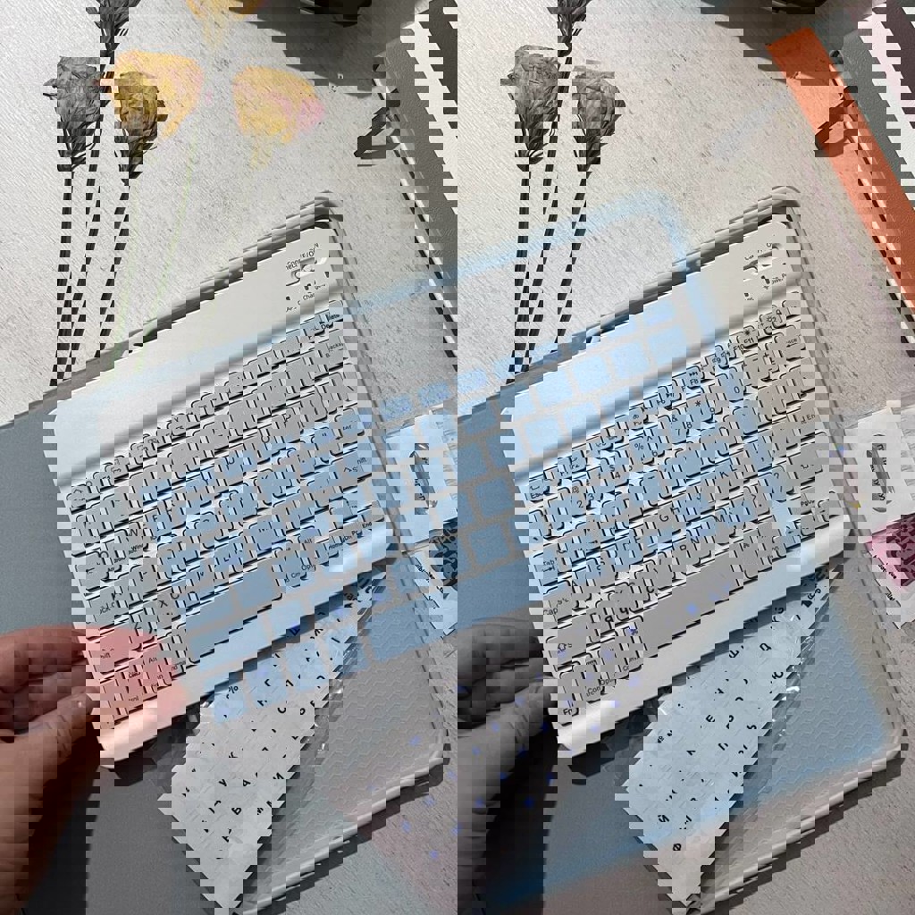 Клавиатура с чехлом для iPad Air 5-го поколения