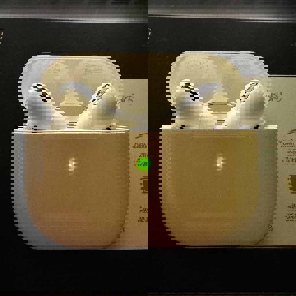 Наушники AirPods Pro 1 поколения