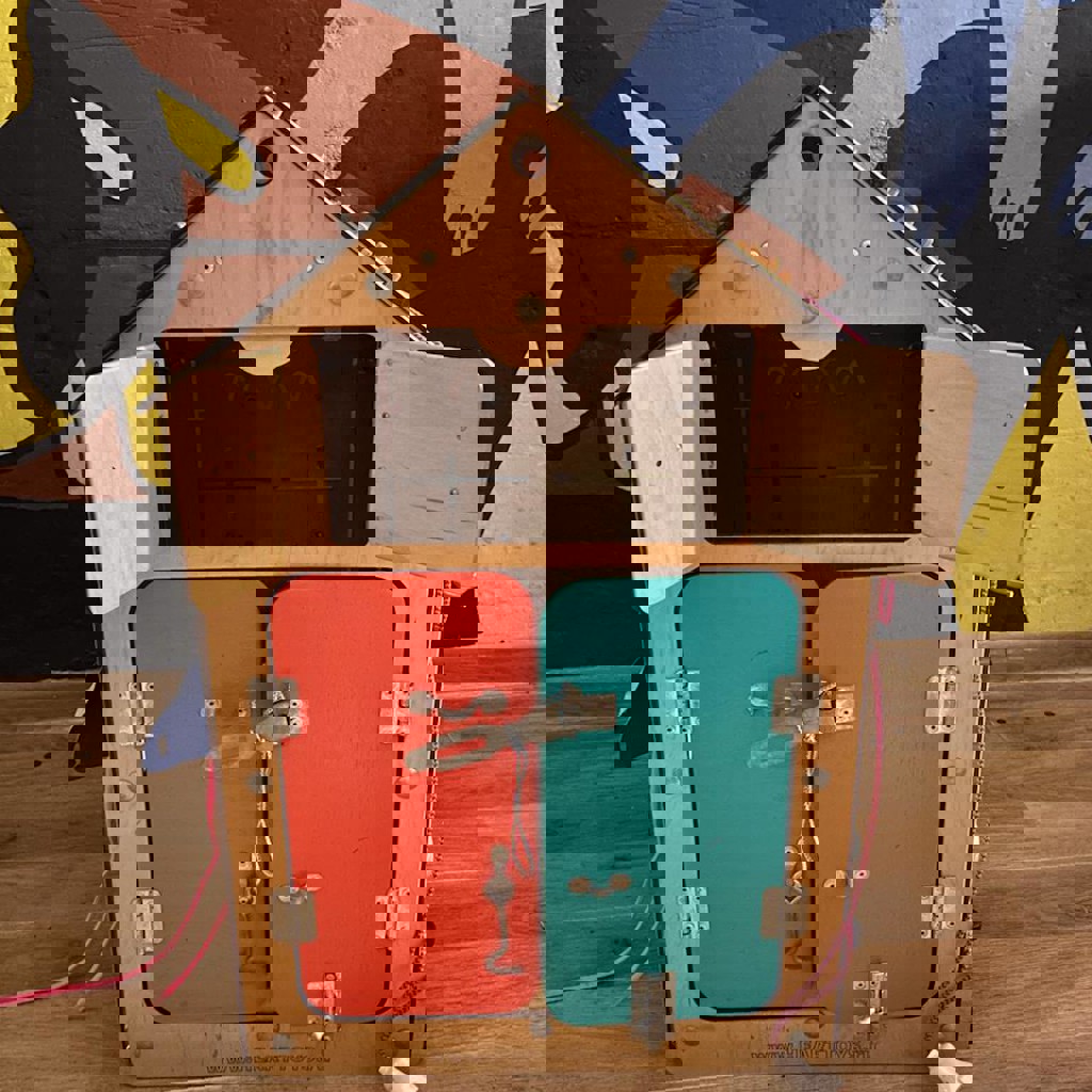 Домик бизи-борд