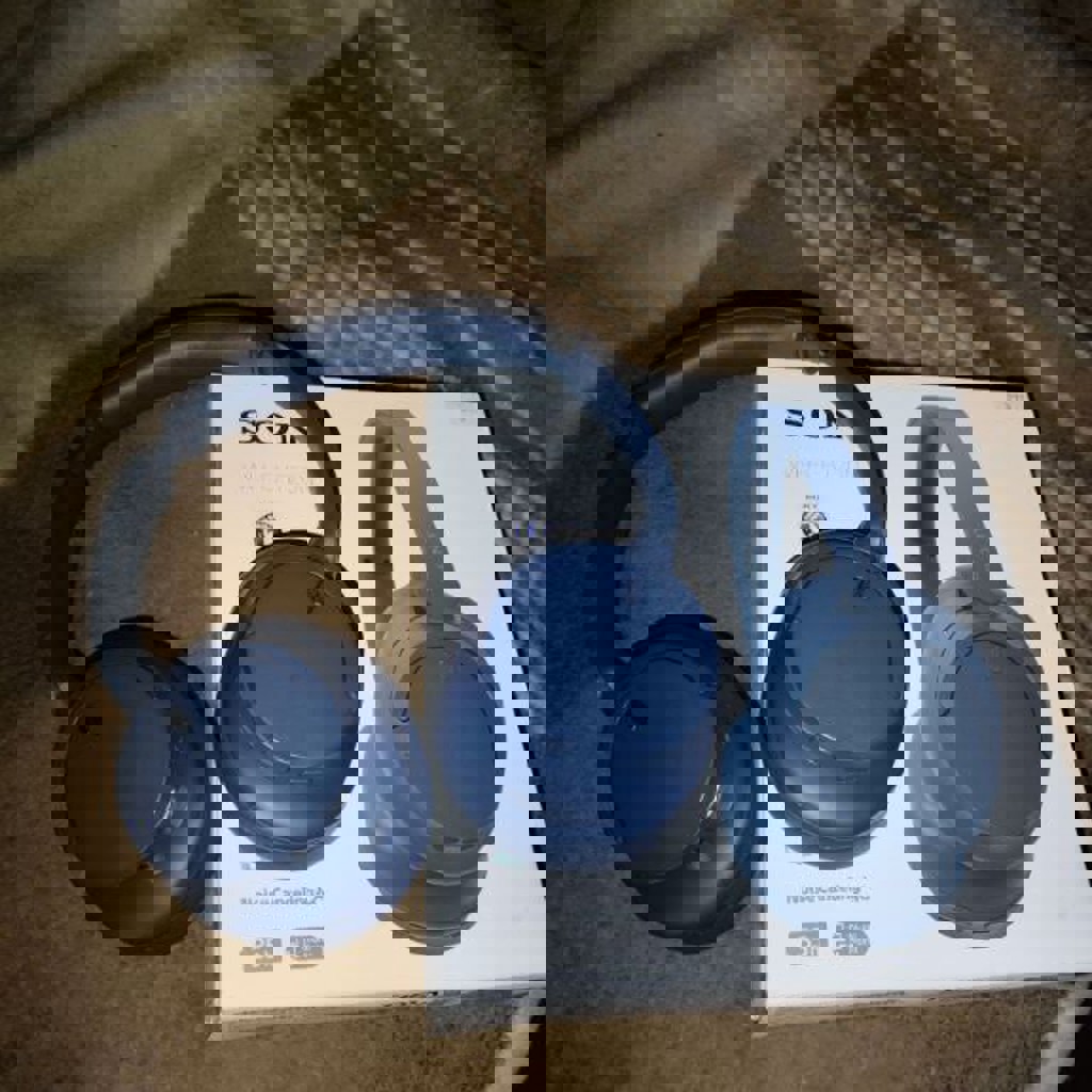 Наушники Sony WH-CH720N