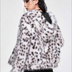Шуба из искусственного меха - фото 2