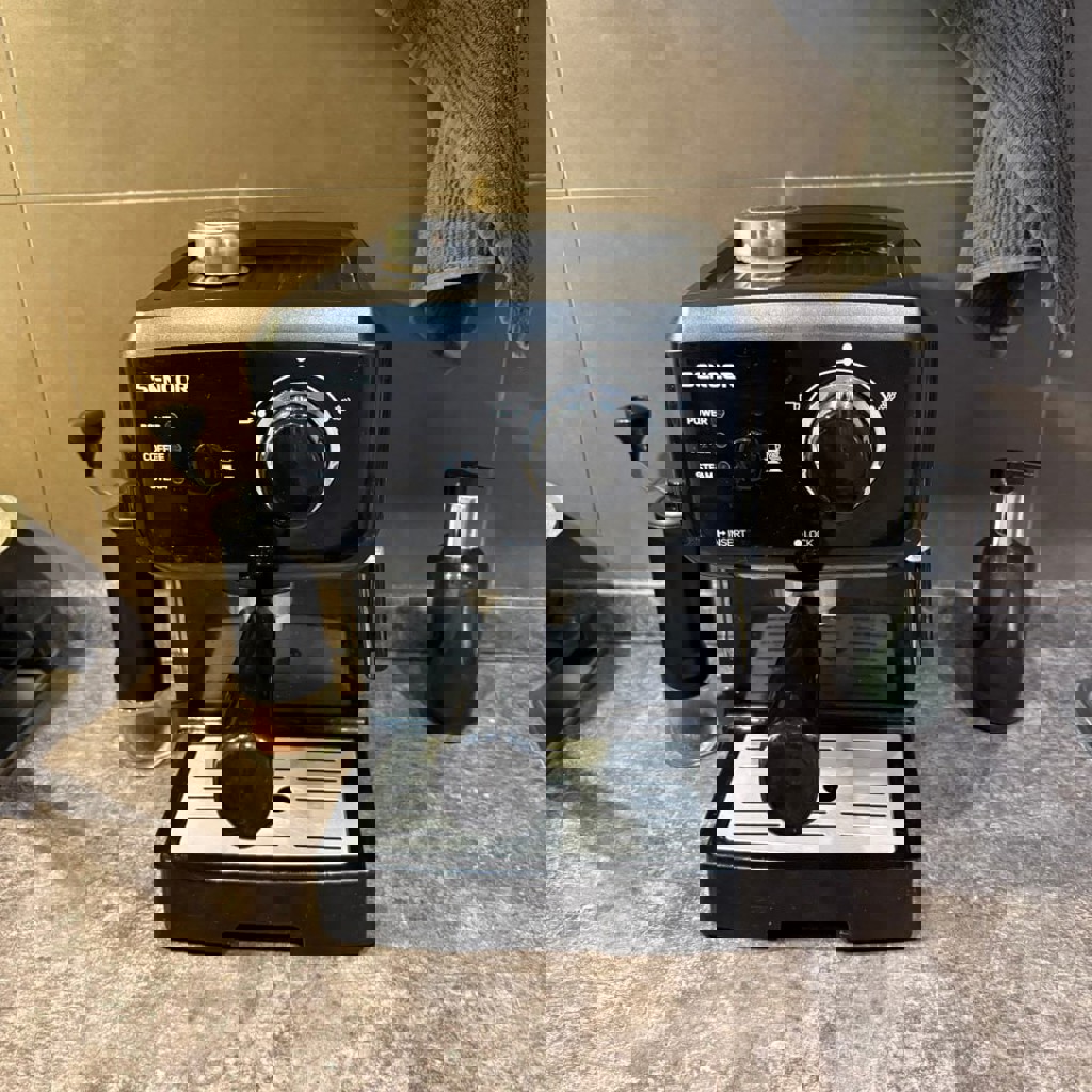 Эспрессо машина Sencor SES 1710BK