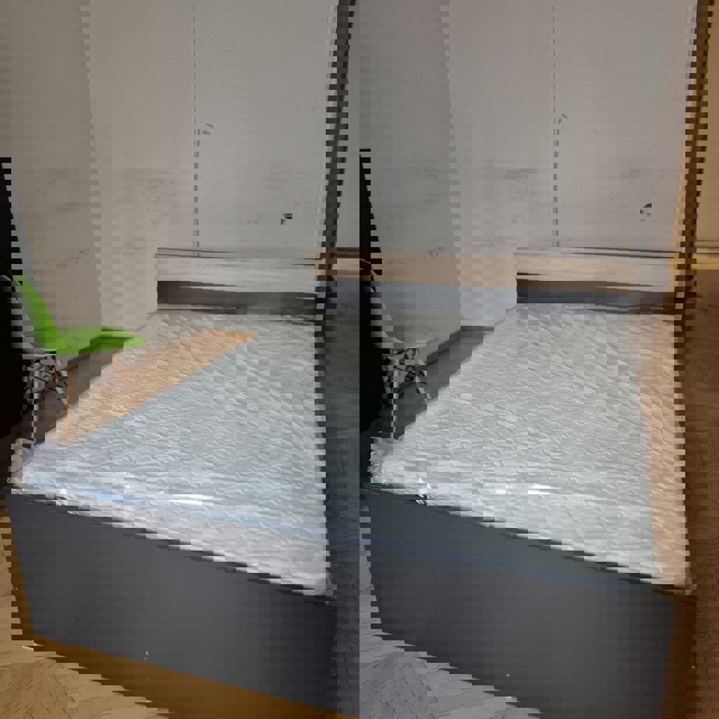 Кровать с матрасом