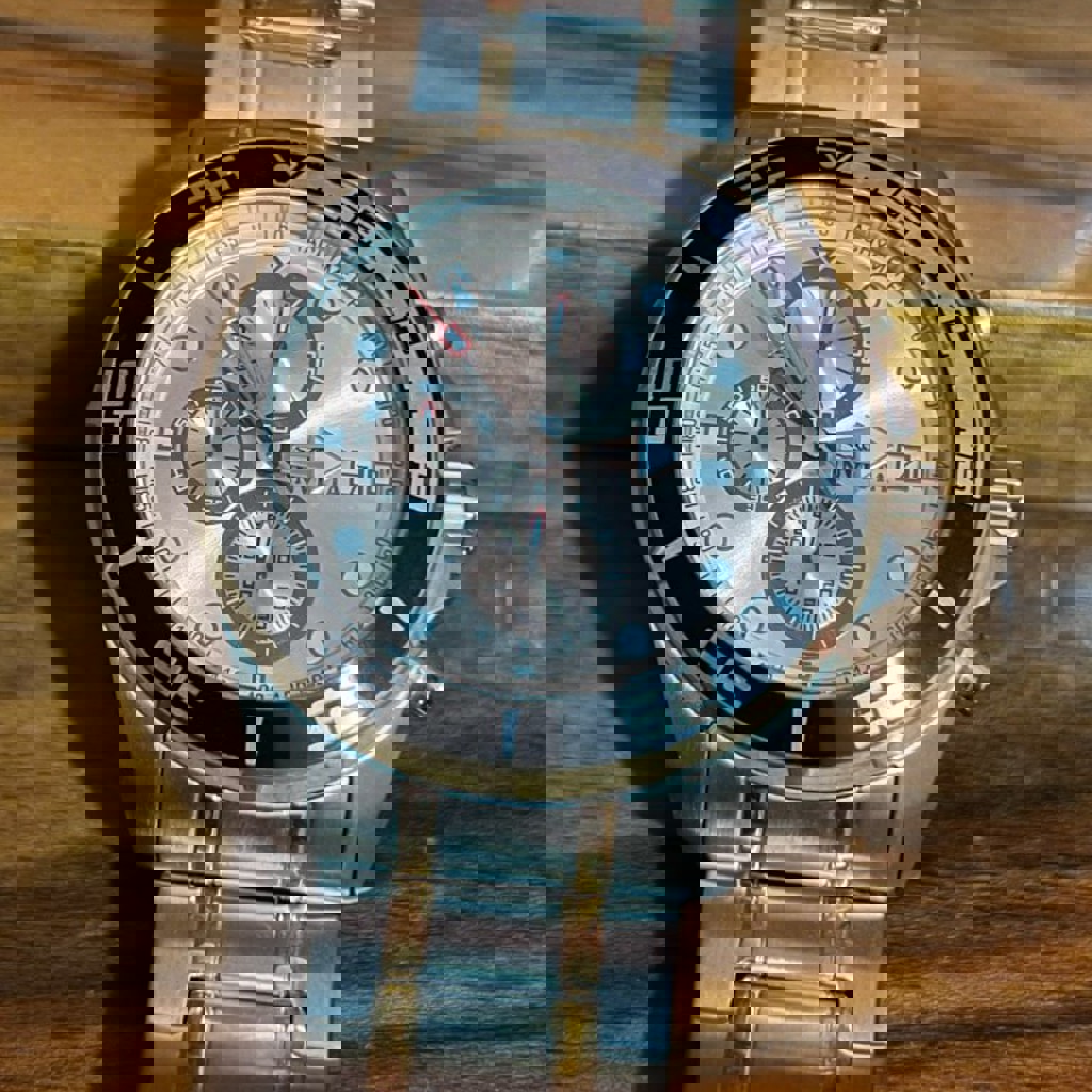 Часы Invicta Specialty Chronograph 17015