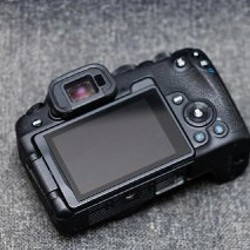 Canon R8 - фото 3