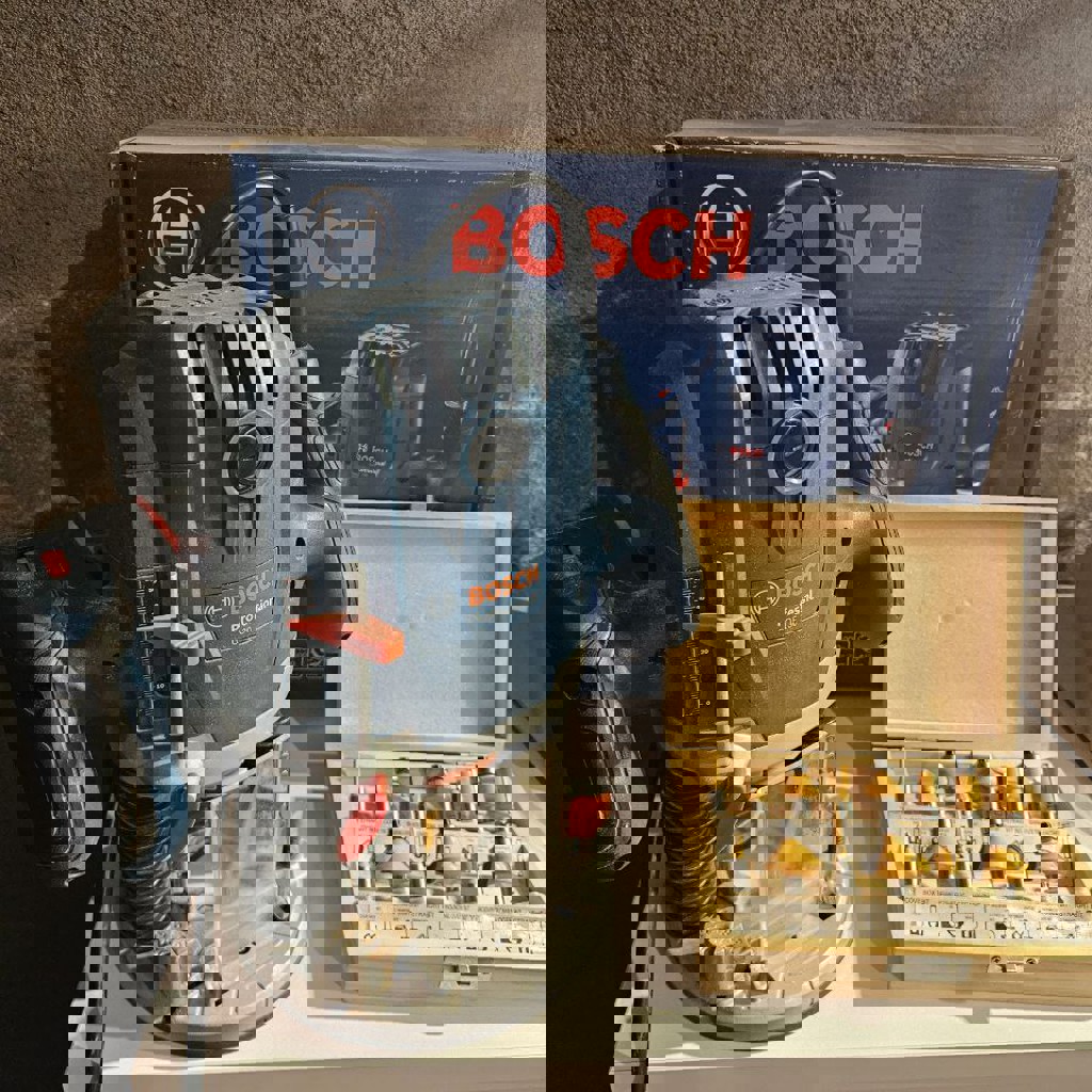 Фрезер Bosch GOF 130