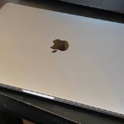 MacBook Pro 13 дюймов - фото 2