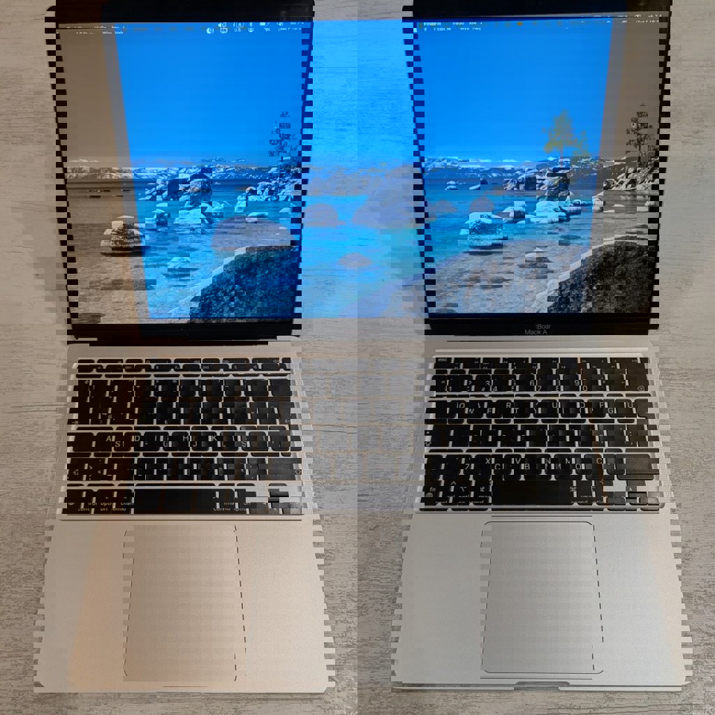 MacBook Air M1
