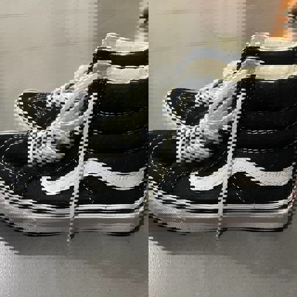 Кроссовки Adidas