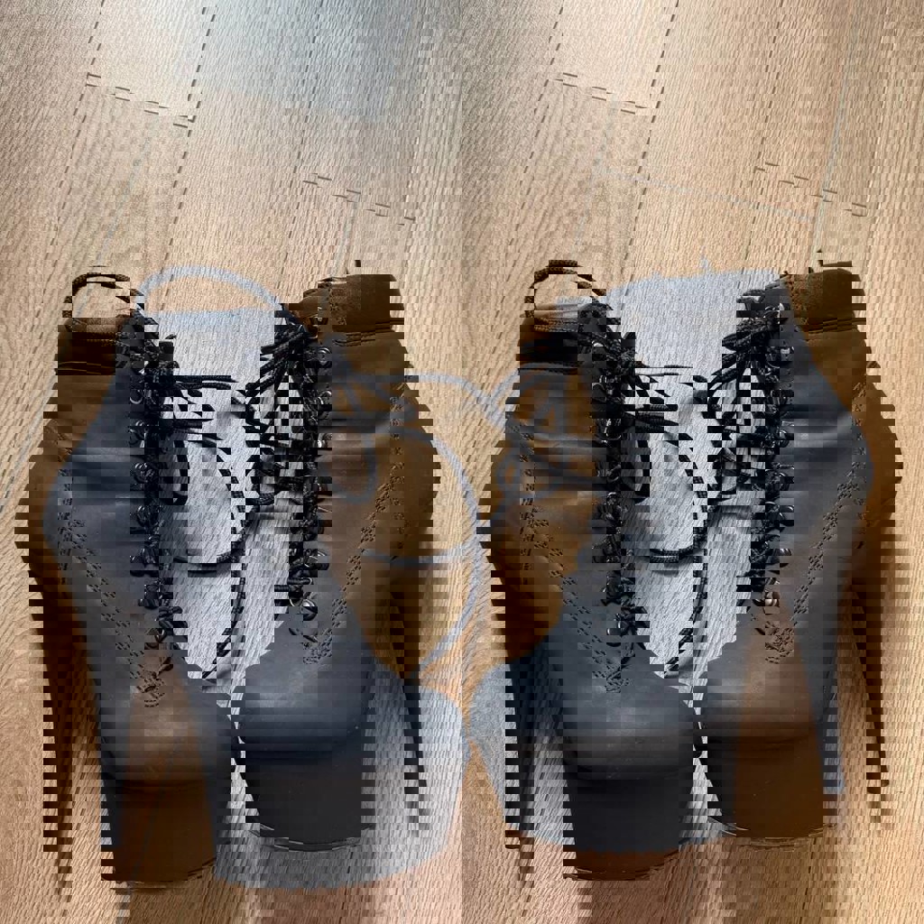 Стрипы Pleasures