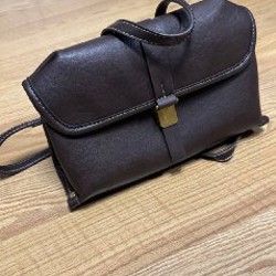 Коричневая маленькая сумка - фото 2