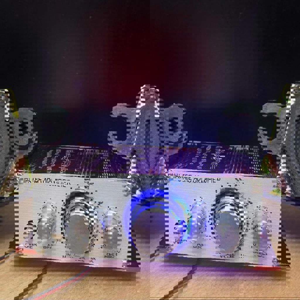 Амплифаер на 20 ватт