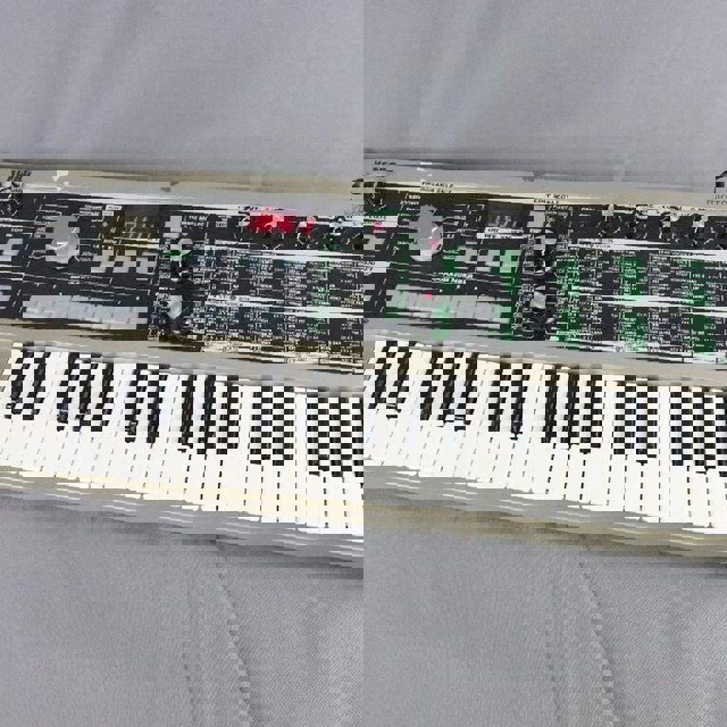 Аналоговый синтезатор micro korg