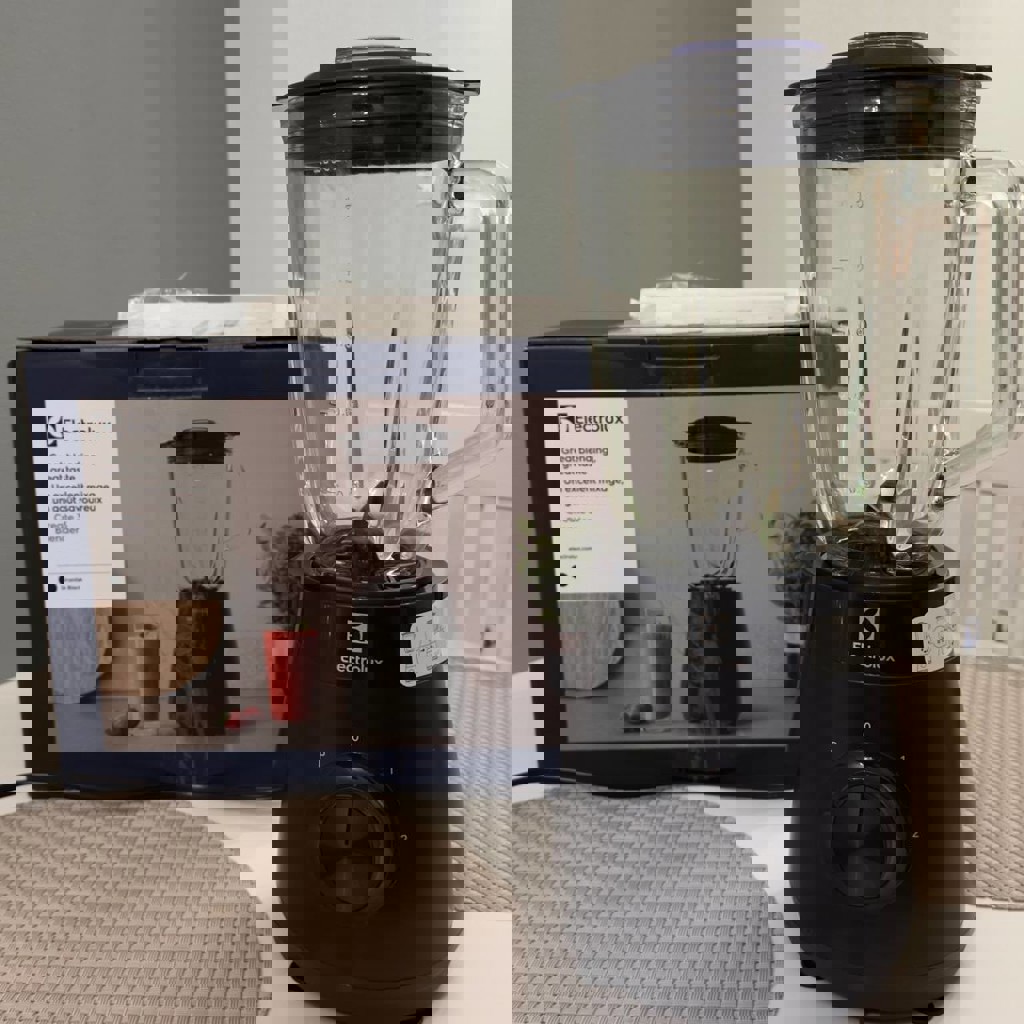 Блендер Electrolux