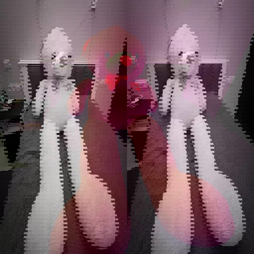 Розовый мишка