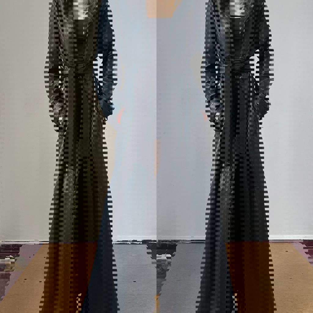 Винтажный кожаный плащ