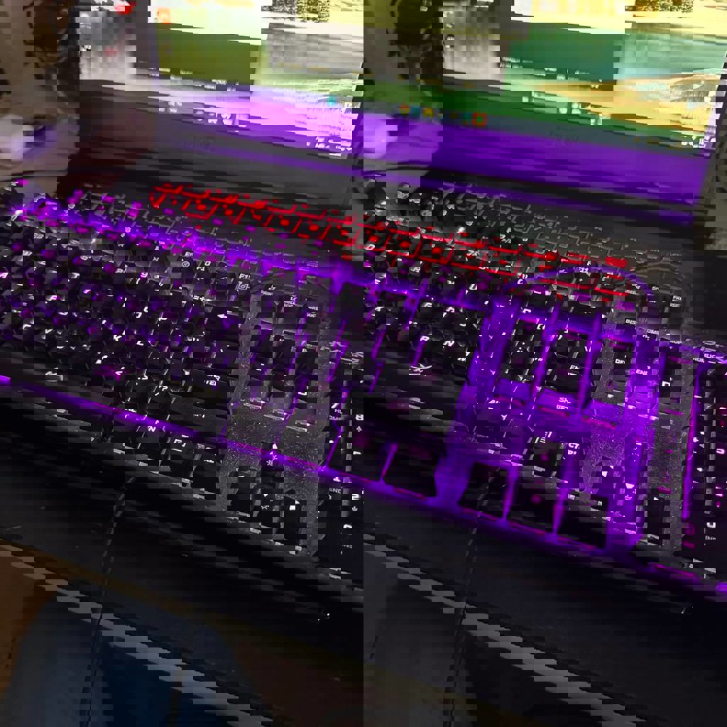 Механическая клавиатура HyperX Alloy RGB