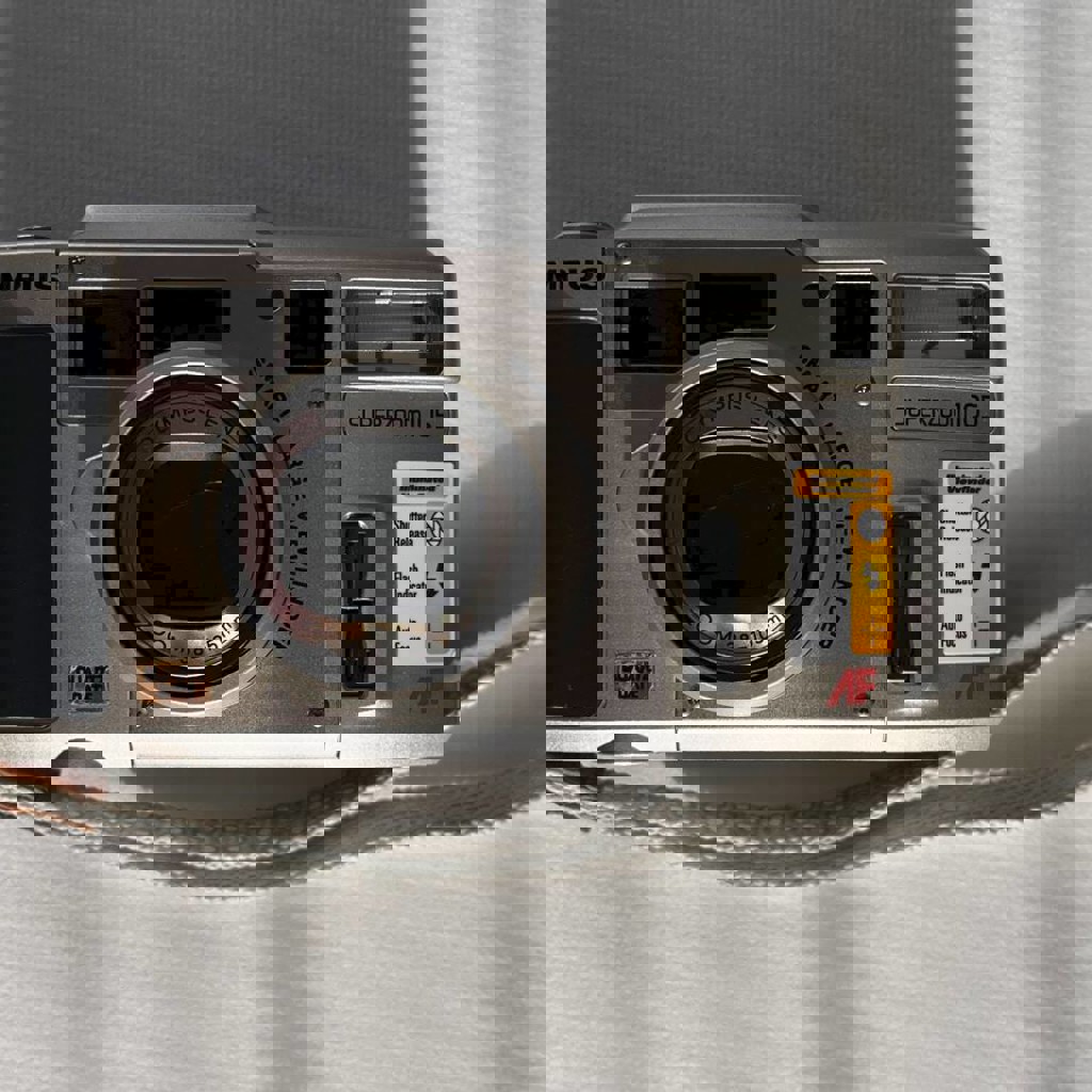 Olympus Superzoom 105