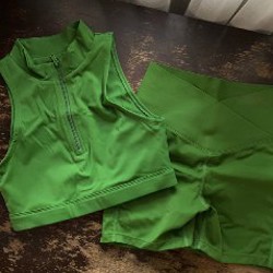 Бело-бежевый спортивный комплект - фото 4