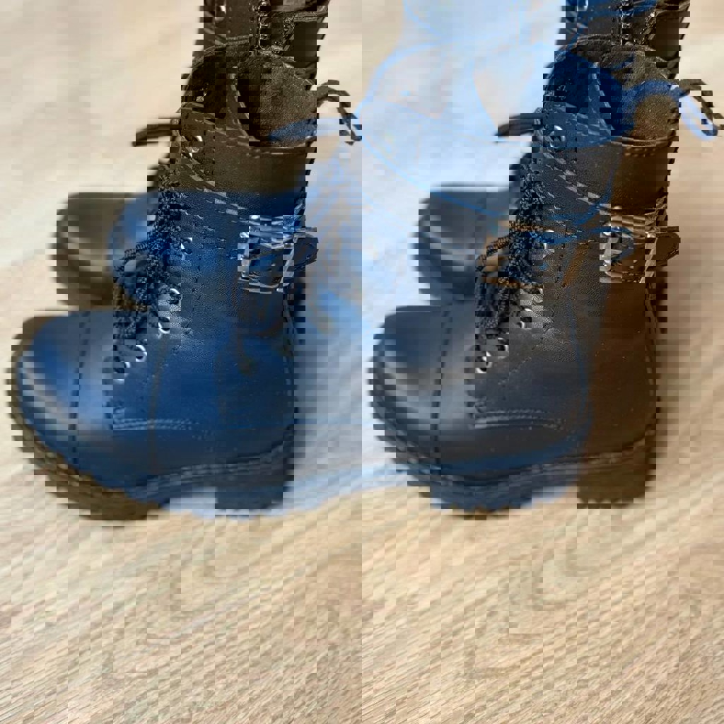 Ботинки ярко-желтые