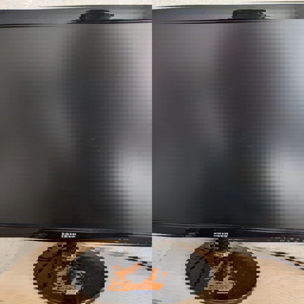 Монитор Samsung 22'