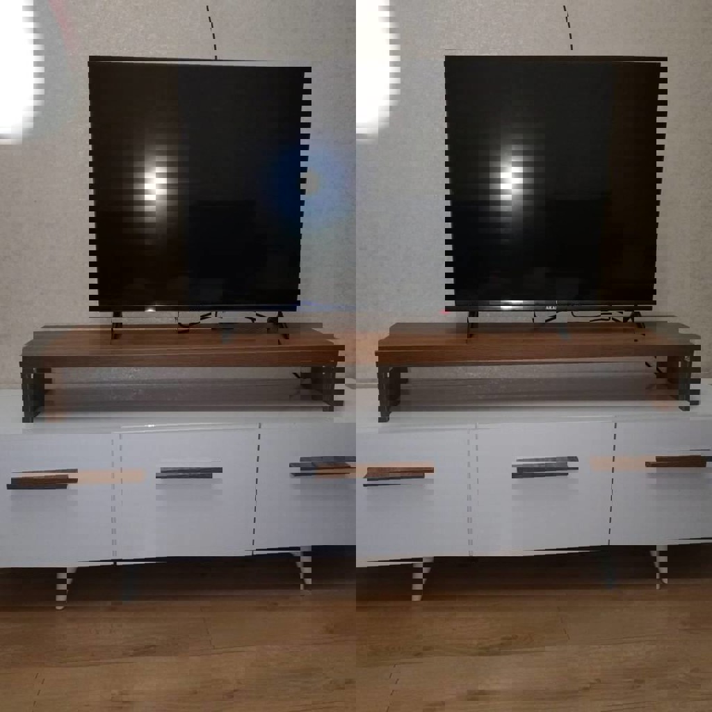 Консоль под телевизор