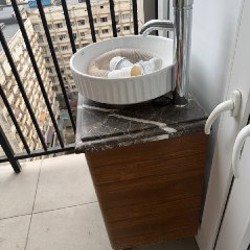 Тумба с раковиной и смесителем - фото 3