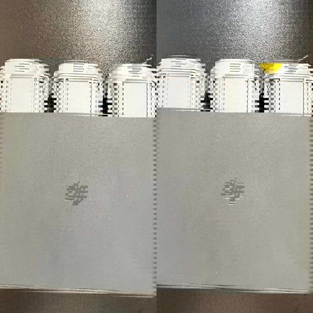 Зарядный хаб с аккумуляторами