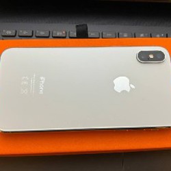 IPhone X - фото 2