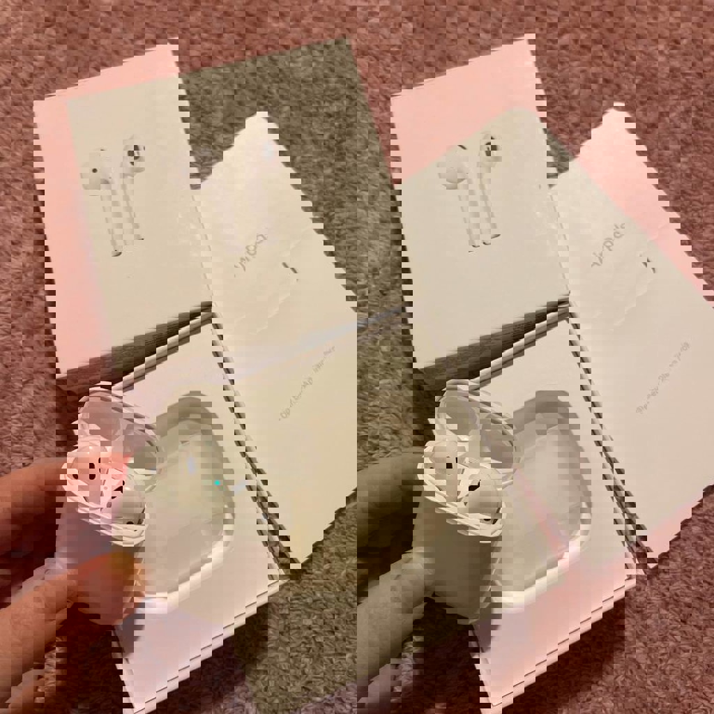 Apple AirPods 1ого поколения