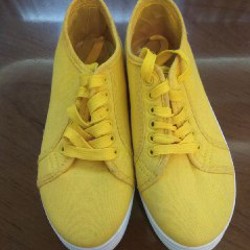 Жёлтые кеды - фото 2