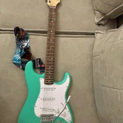 Электрогитара Fender Stratocaster SQUIER - фото 3