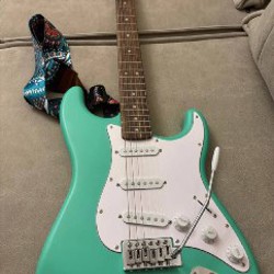 Электрогитара Fender Stratocaster SQUIER - фото 4