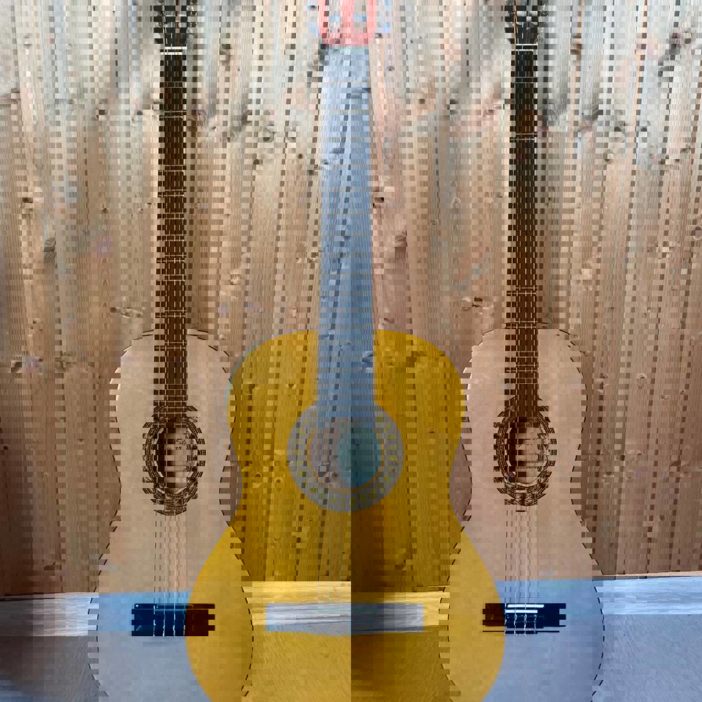 Гитара акустическая