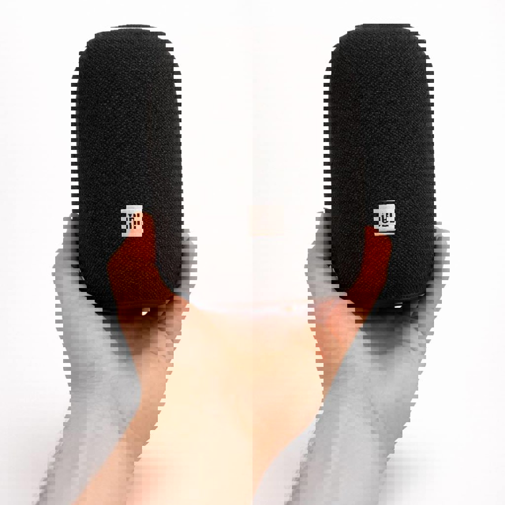 Умная колонка JBL Link Music с Яндекс Алисой