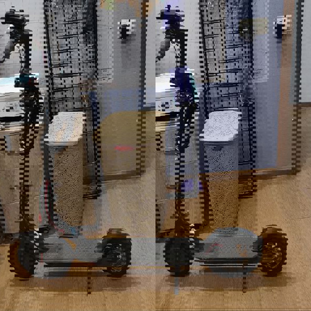 Xiaomi MiJia Electric Scooter (M365)