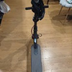 Xiaomi MiJia Electric Scooter (M365) - фото 2