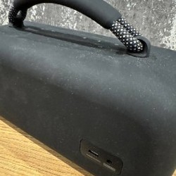 Портативная колонка Bose - фото 2